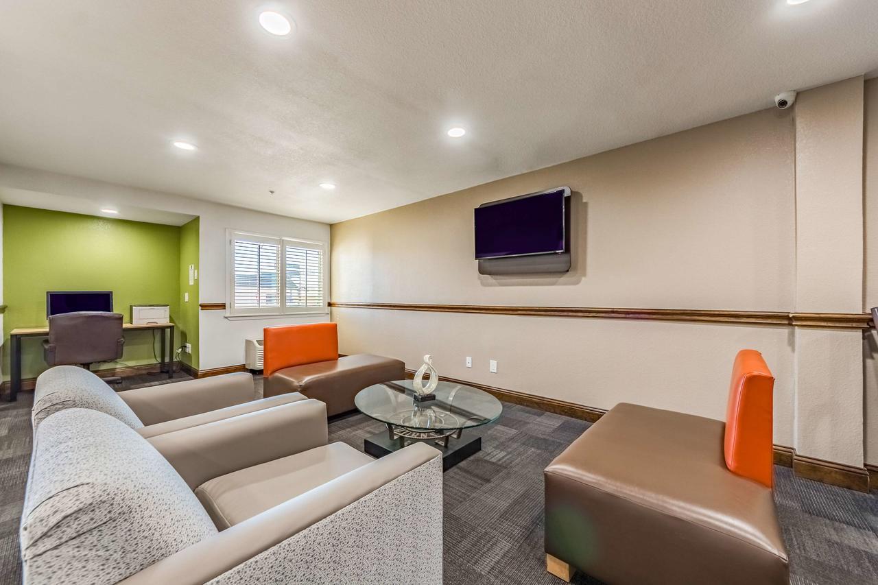 Studio 6-Plano, Tx Экстерьер фото